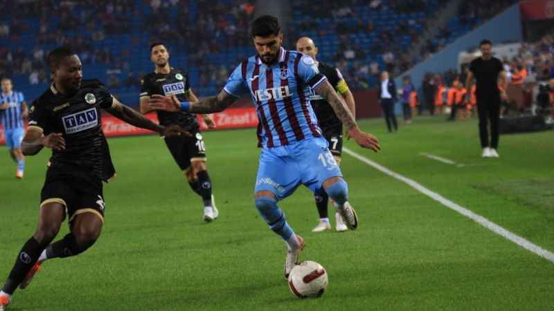 Abdullah Avcı 3 puanla başladı