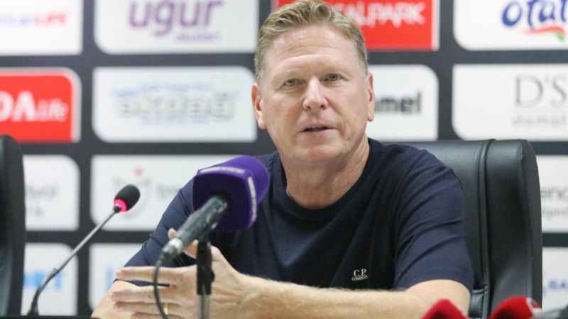 Yeni teknik direktörler puanlarla başladı