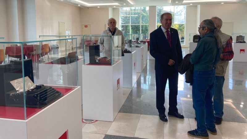 Hacı Bayramı Veli Üniversitesi'nde daktilo koleksiyonu sergisi