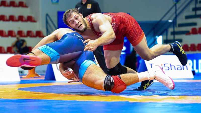 U23 Dünya Güreş'te ilk madalya Muhammed Gimri'den