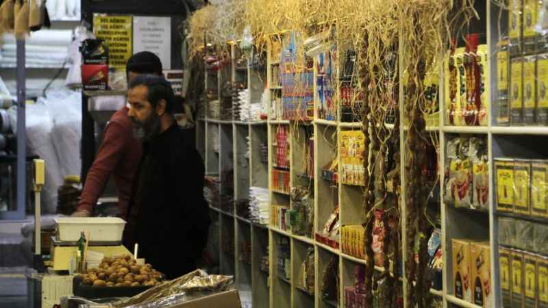 Diyarbakır'daki eski geçitte baharat satışı geleneği bir asırdır sürüyor
