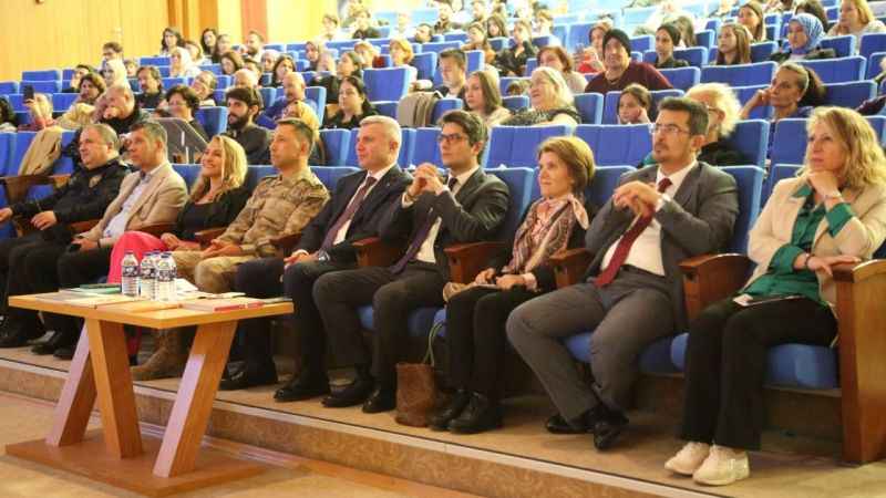 Aşık Veysel için Karabük Üniversitesi'nde anma konseri