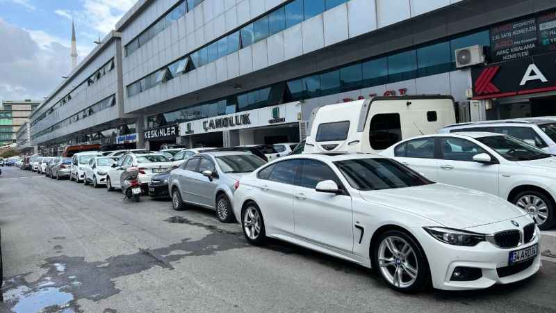 İkinci el otomobil piyasası kontak kapattı