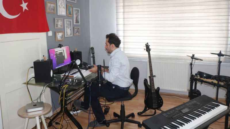 Erzincanlı doktor, Barış Manço'nun "2023" vasiyetini hayata geçirdi