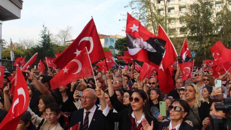 Tepebaşı, '100. Yıl Cumhuriyet Anıtı'yla 100. Yılı kutladı