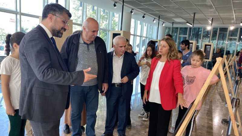 Adıyaman'ın yüz yıllık kıyafet tarihi tuvale aktarıldı