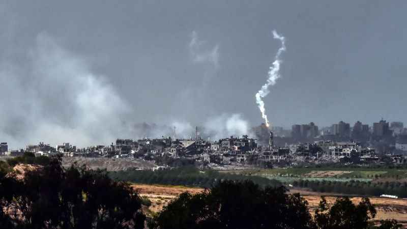 İsrail'in Beyt Hanun'a saldırıları devam ediyor