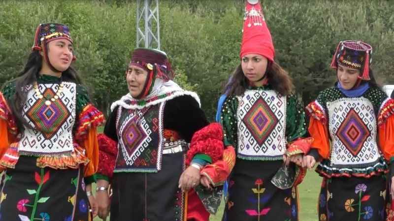 Otantik Türkmen kıyafetleri ile düğünler renkleniyor
