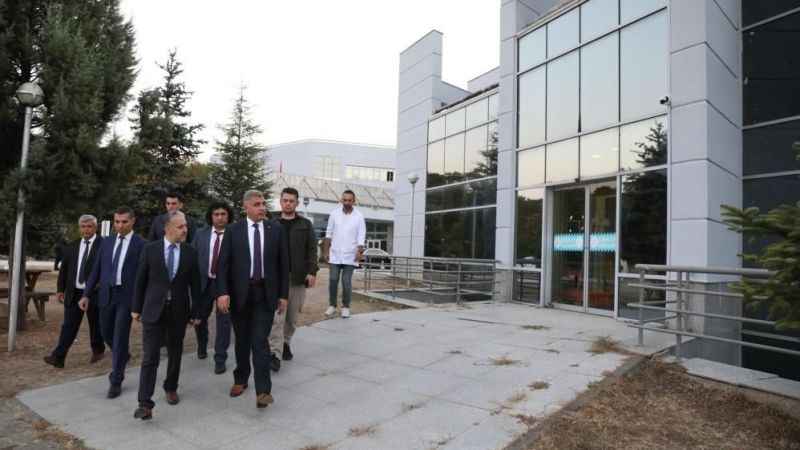 Düzce Devlet Hastanesi'nde ilk gün yoğunluğu