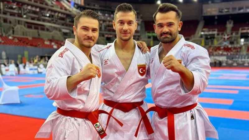 Milli karateciler Budapeşte'de büyük başarı elde etti