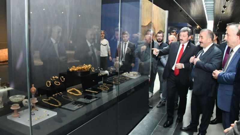 Türkiye'nin Değerli Hazinesi: Amisos Hazinesi Samsun Müzesi'nde Sergileniyor