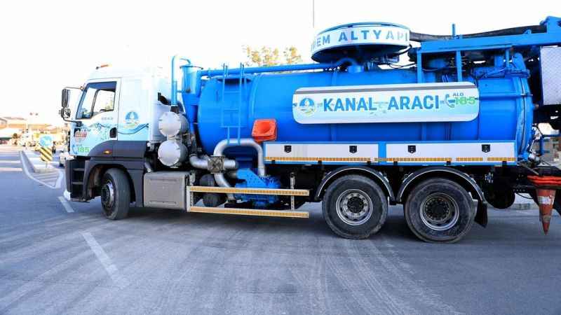 Sapanca’da altyapı hatları temizleniyor