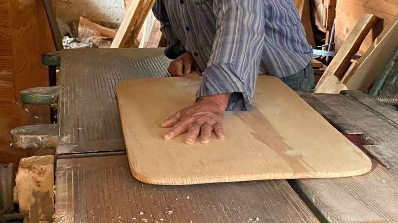 Kadınlar ekmek tahtası bulmada güçlük çekiyor