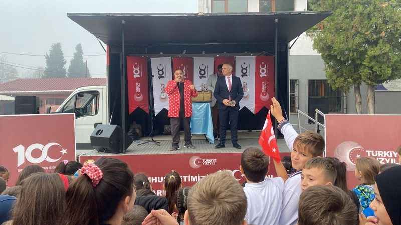 Düzce'de köy çocuklarına Cumhuriyet tiyatrosu