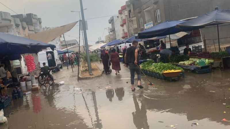 Mardin Kızıltepe'de sağanak yağış yolları göle çevirdi