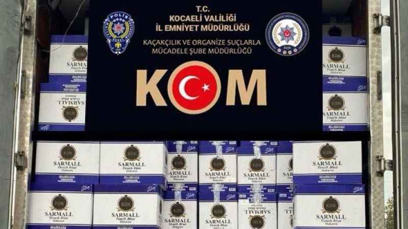 Durdurulan araçtan 8 milyon 300 bin gümrük kaçağı makaron çıktı