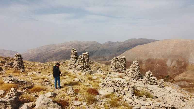 Pancar işçileri 2 bin metre yüksekte kült alanı keşfetti