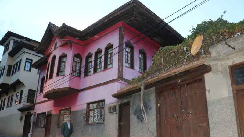 Gelenin cinsiyetini bildiren kapı tokmakları