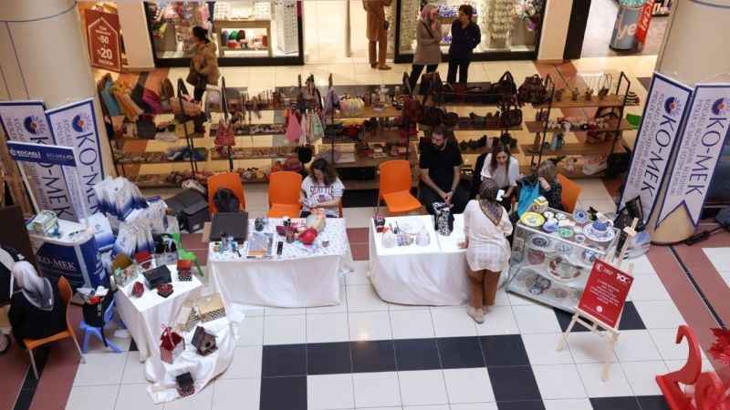 Kocaeli'de el emeği göz nuru eserler sergilendi