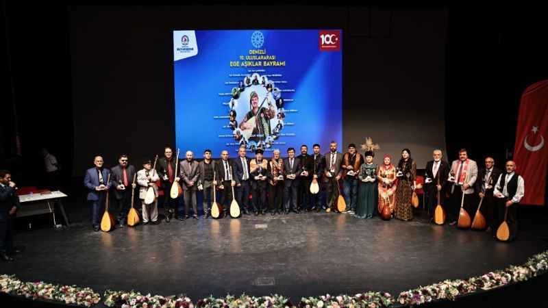 Denizli'de 10. Ege Aşıklar Bayramı muhteşem bir finalle sona erdi