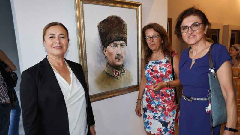 "Ekim geçidi" sergisi 13. kez sanatseverleri ağırlıyor