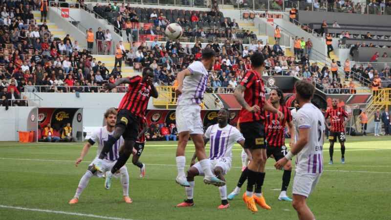 Trendyol 1. Lig: Ahlatcı Çorum FK: 2 - Ankara Keçiörengücü: 3