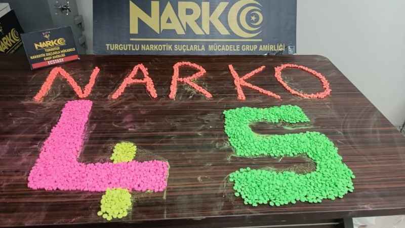 Turgutlu'da uyuşturucu operasyonlarında 13 şüpheli tutuklandı