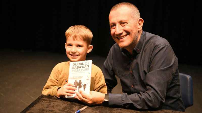 Orhan Toker: "Kore pop çocuklarda cinsiyetsizleştirmeye yol açıyor"