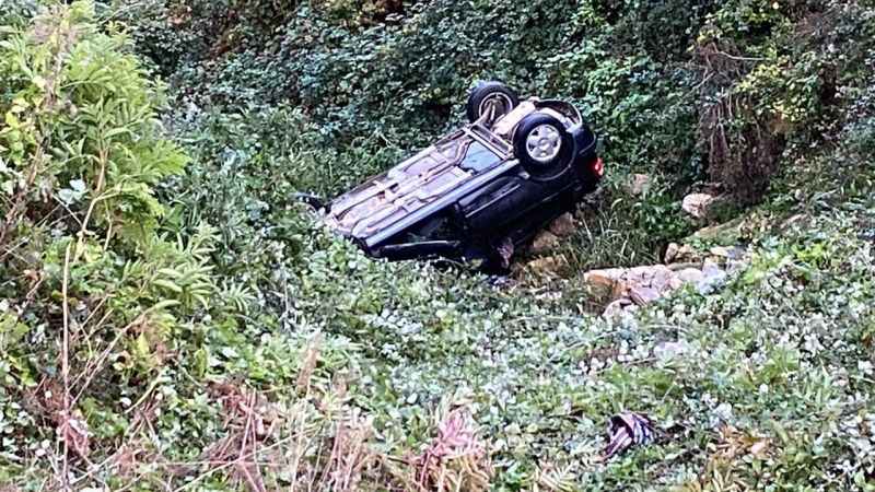 Sinop'ta otomobil 20 metreden uçtu: 3 yaralı