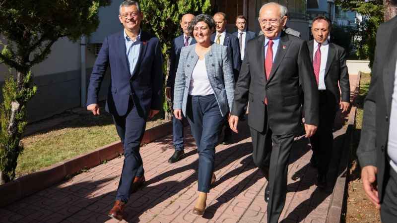 Özel çiftinden Kılıçdaroğlu çiftine ziyaret