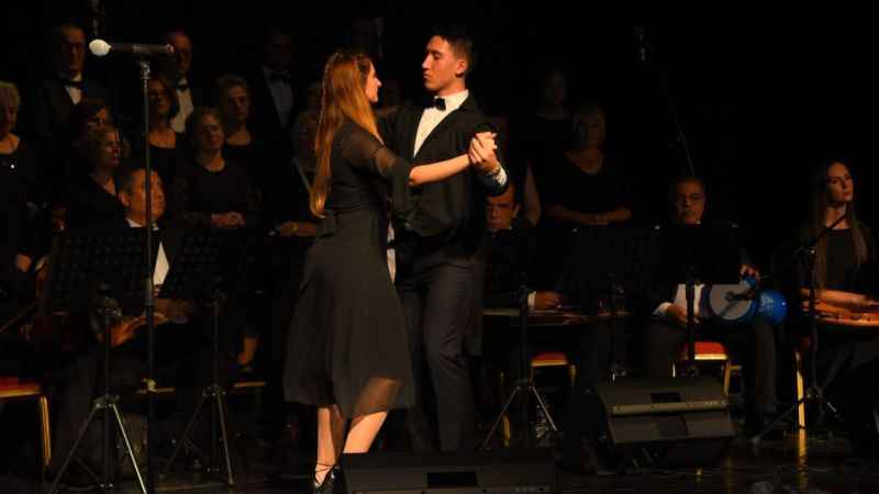  Atatürk, Salihli’de sevdiği şarkılarla anıldı