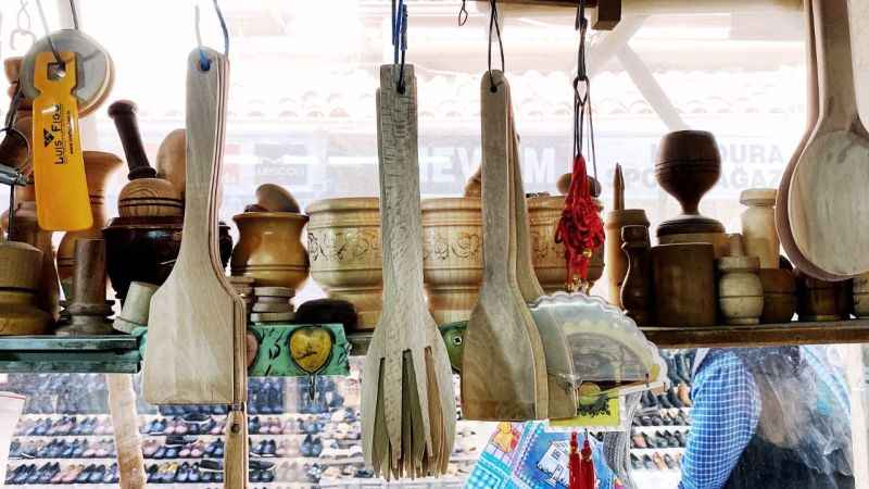 Çıkrıkçılığı babasından devraldı oğluna bırakacak