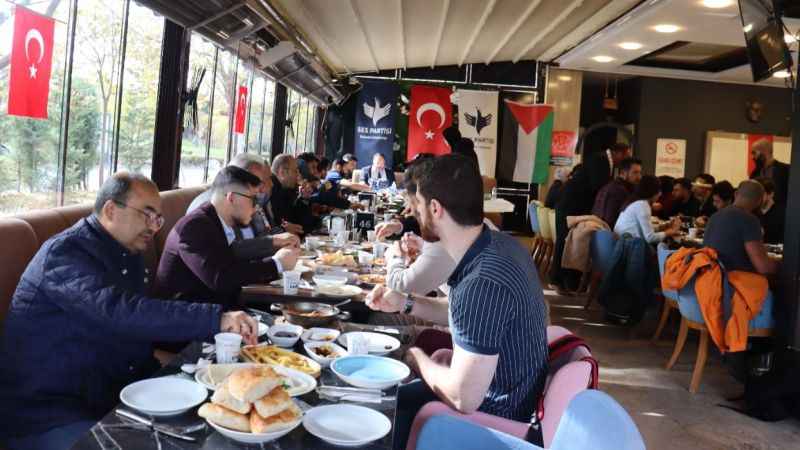 Filistinli öğrenciler kahvaltıda bir araya geldi