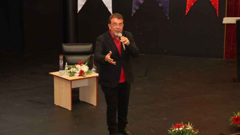 Marmaris'te Nebil Özgentürk Atatürk'ü anlattı