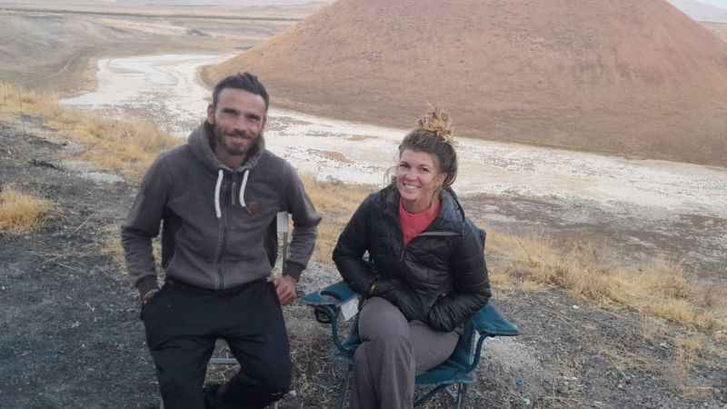 Fransız turistler Meke Gölü kıyısında kamp yaptı