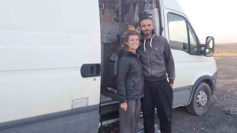 Fransız turistler Meke Gölü kıyısında kamp yaptı