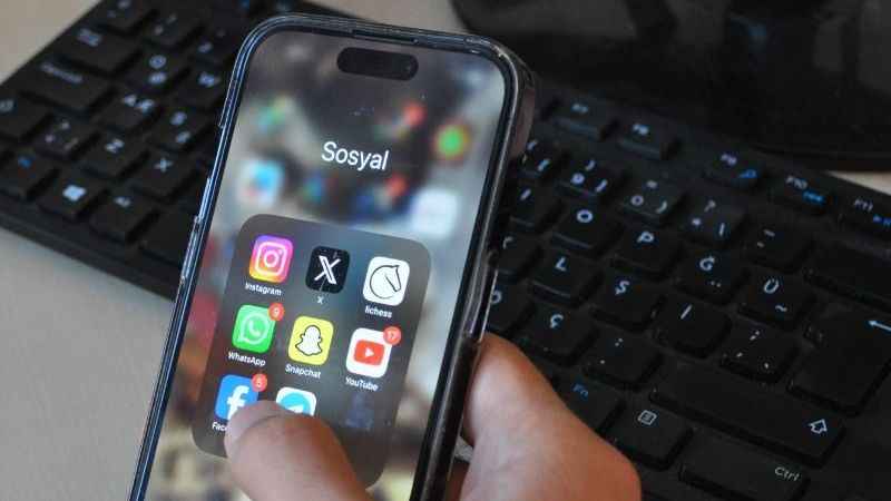 Çocuklar için akran zorbalığı ve siber zorbalığa dikkat!