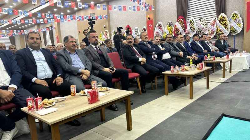 6 ülkenin aşıkları Yalova'da sahne aldı