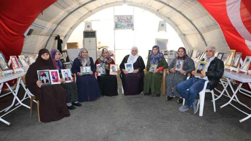 Diyarbakır anneleri bin 533 gündür çocukları için nöbette