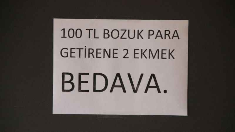 100 TL bozuk para getirene 2 ekmek bedava