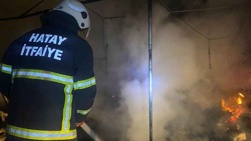 Hatay’da çadır yangını