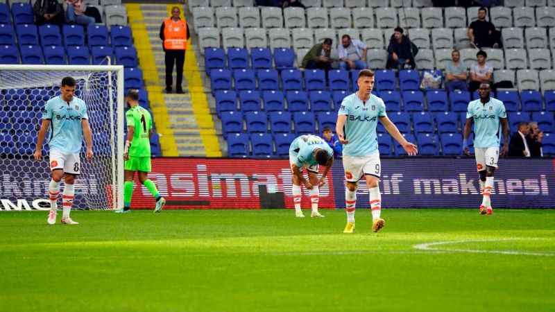 Başakşehir, tarihinin en kötü başlangıcını yaptı