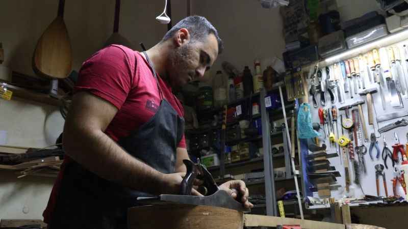 Sivas’ta dede mesleğini sürdüren en genç saz ustası