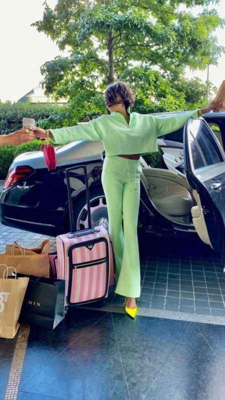 Sosyal medya fenomenleri Nihal ve Bahar Candan'a dolandırıcılık ve kara para aklama iddiasıyla gözaltı