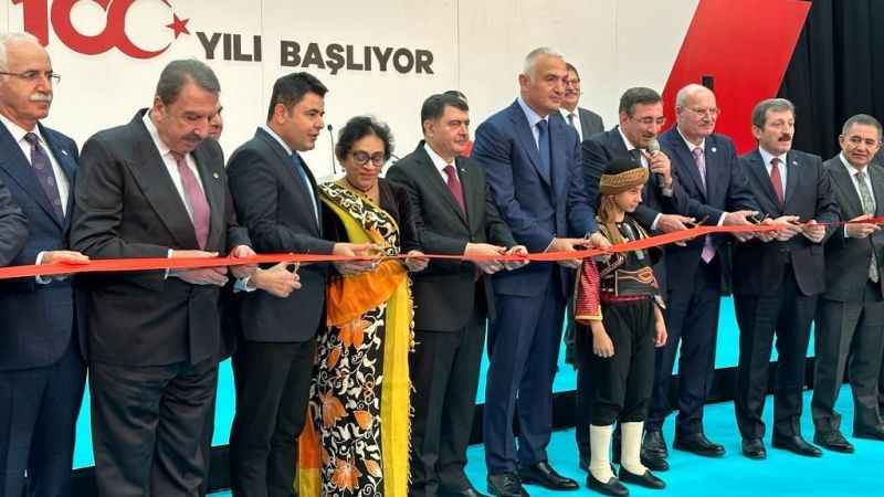  Cumhurbaşkanı Yardımcısı Yılmaz turizm yıl sonu bütçe hedefini açıkladı 