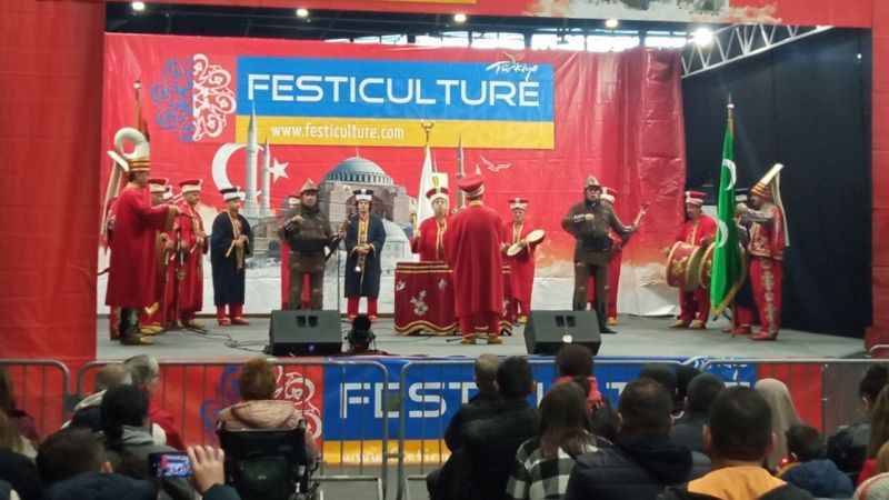 Fransa'da Mehter Takımı gösterisi büyüledi