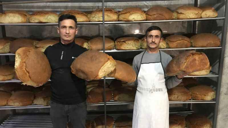 Ekşi maya ile üretilen Araköy Ekmeği sofraları süslüyor Ekşi maya ile üretilen Araköy Ekmeği sofraları süslüyor