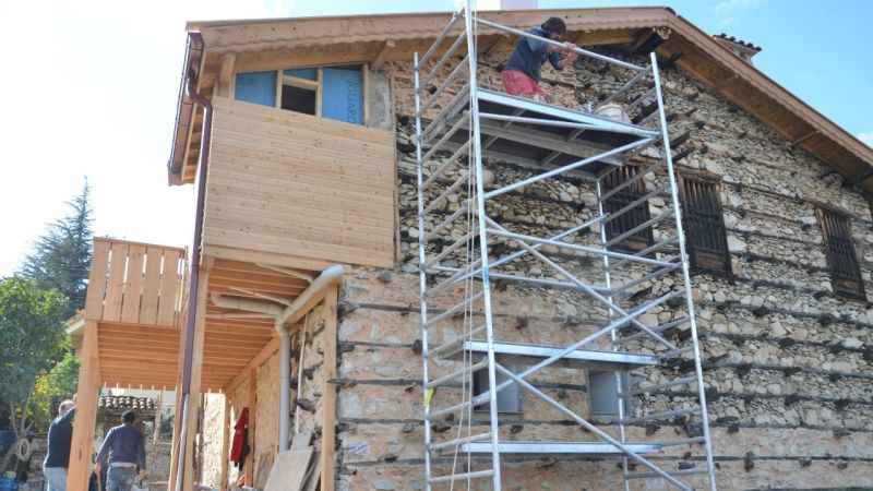 Antalya’nın düğmeli evlerinde restorasyon başladı