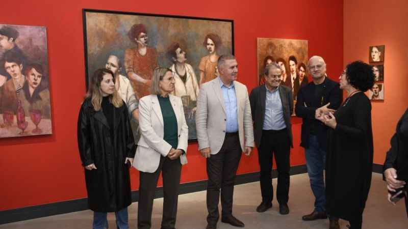 Sema Barlas'tan "Sesler ve Yüzler" resim sergisi 