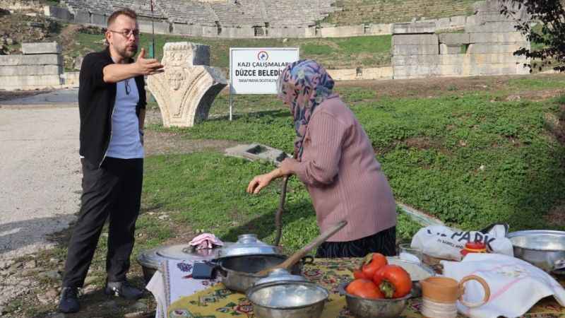 Ünlü Şef, Konuralp pilavı yapmak için kazanın başına geçti